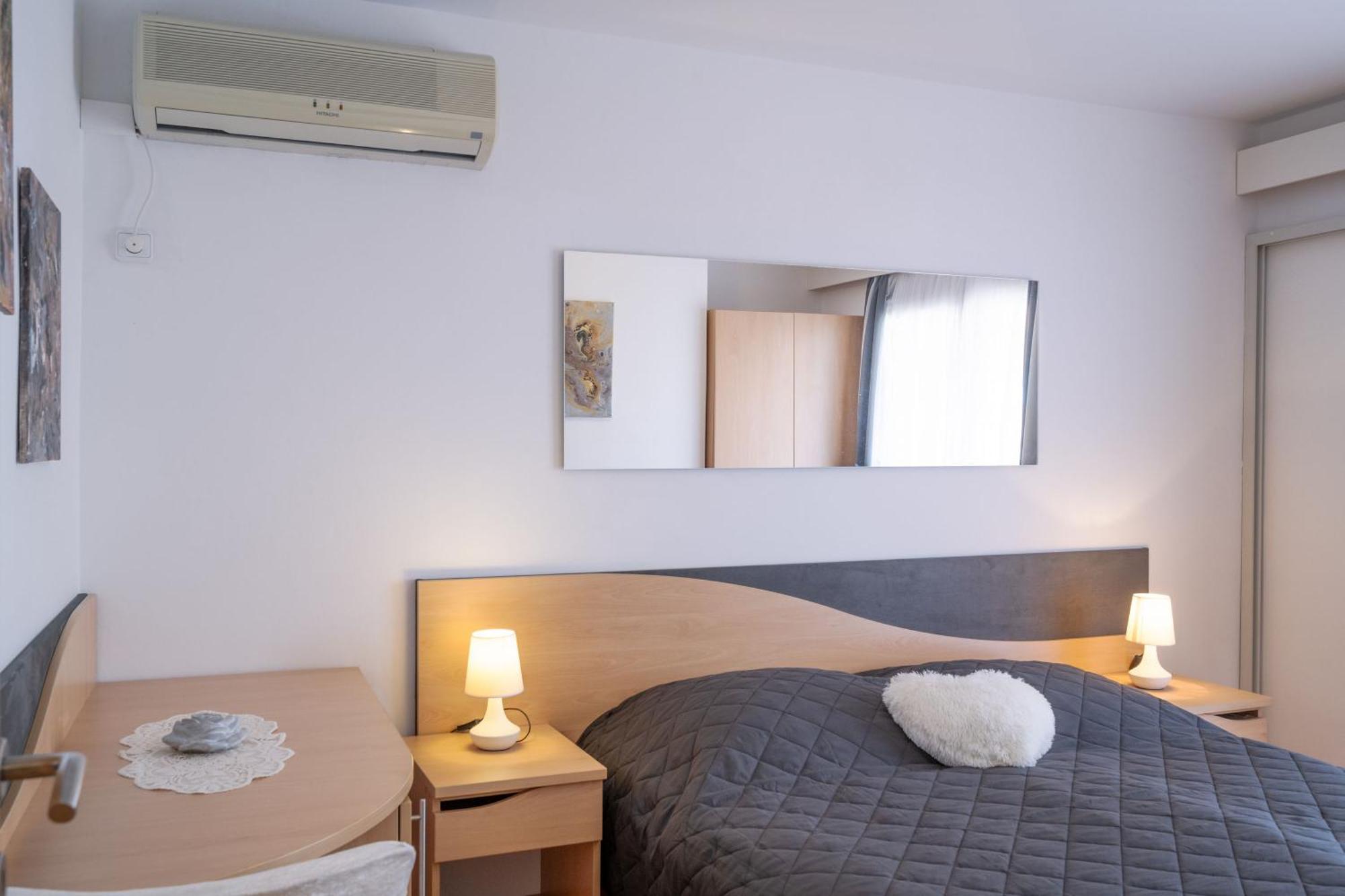 Apartmani Marelic - Sun Beach Zavalatica Exterior foto